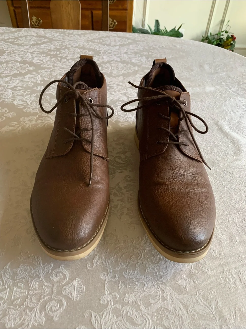Men's Brown Leather Chukka Boots with Contrast Crepe Sole